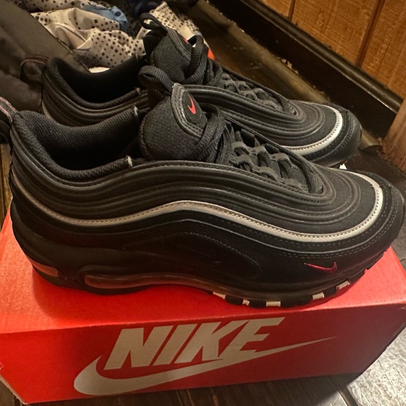 Nike Air Max - Picture 6 of 6